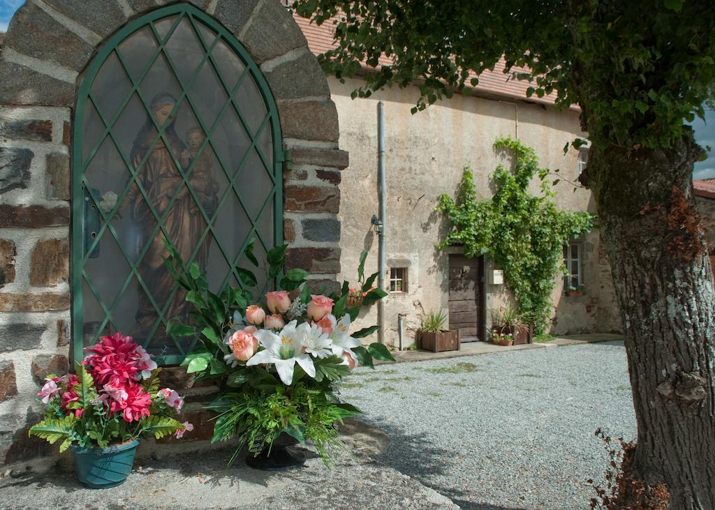 L'Ancien Presbytere Chambres D'Hote Ou Gite Le Dorat Екстериор снимка